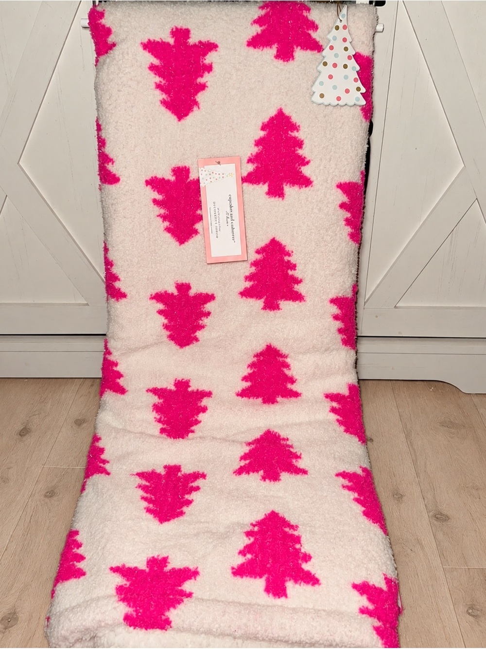 Cupcakes & Cashmere throw blanket